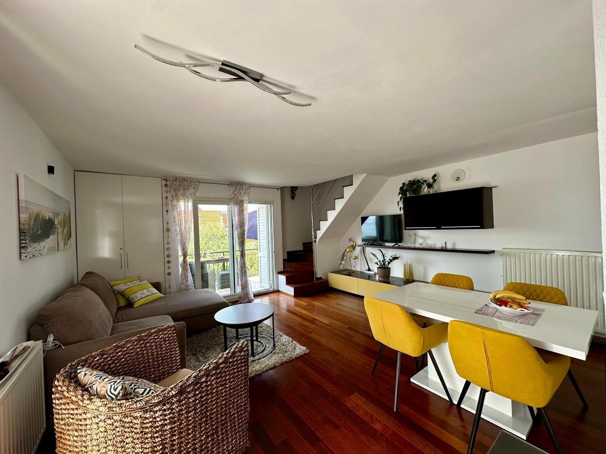 Queen Apartment Dramalj